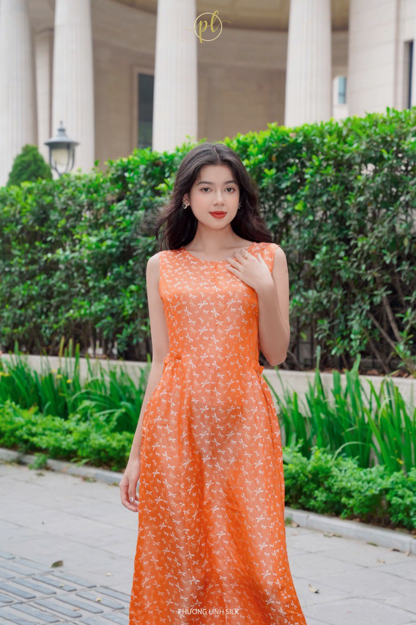 VÁY LỤA TƠ TẰM NHÚM SƯỜN