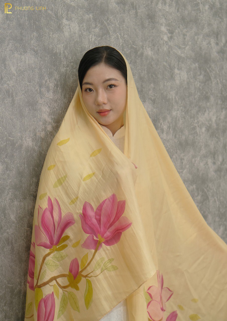 KHĂN LỤA VẼ MÀU NƯỚC NGHỆ THUẬT ĐỘC BẢN 100% TƠ TẰM HOA MỘC LAN