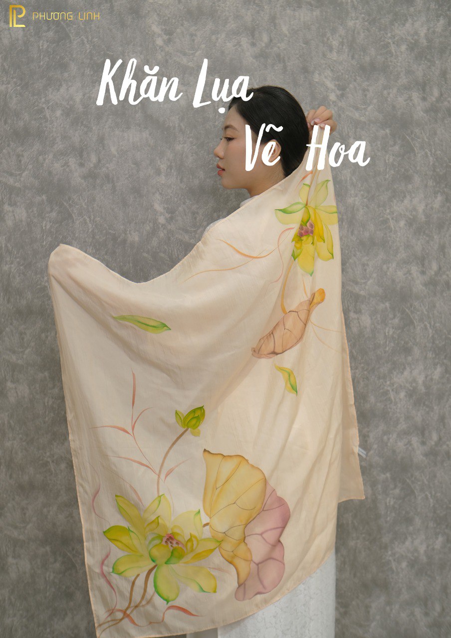 KHĂN LỤA VẼ TAY THỦ CÔNG NGHỆ THUẬT HOA SEN QUỐC