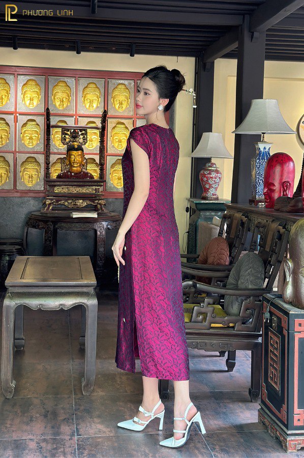 ĐẦM LỤA HUYỀN VY - SEN ĐEN