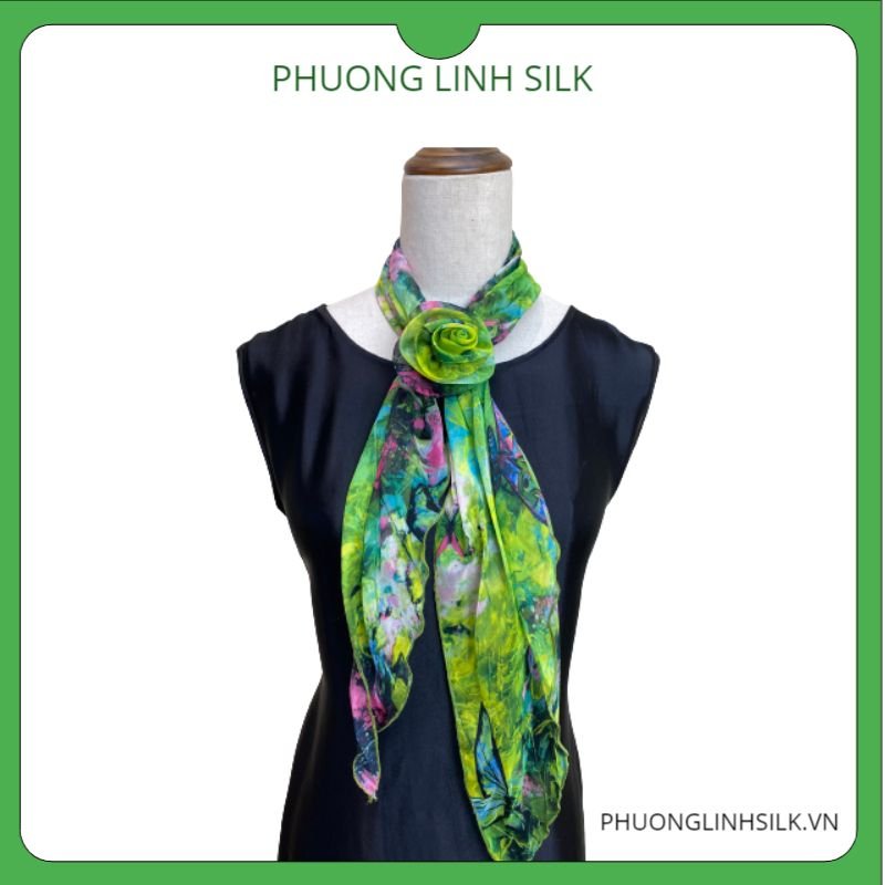 KHĂN HOA HỒNG QUẤN THỜI TRANG