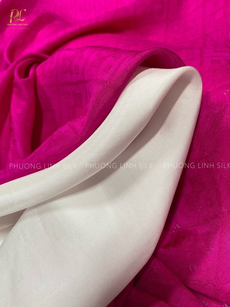 VẢI LỤA VÂN HỒNG 100% TƠ TẰM VÀ VẢI SATIN TRƠN 70% TƠ TẰM