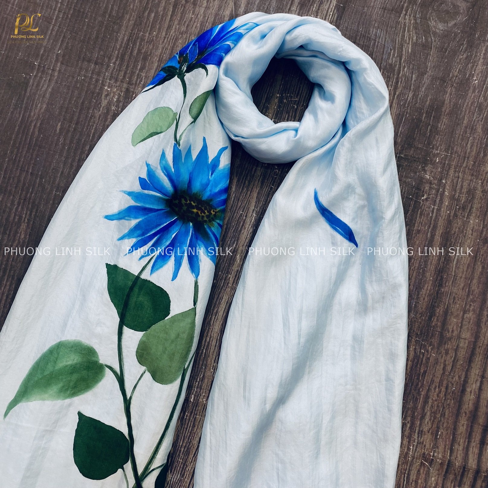 KHĂN LỤA VẼ MÀU NƯỚC 100% TƠ TẰM HOA CÚC