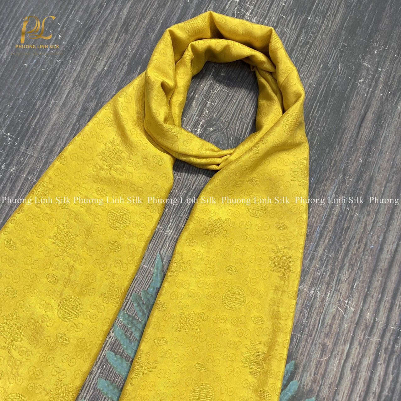 KHĂN LỤA VÂN CỔ TRUYỀN 100% TƠ TẰM