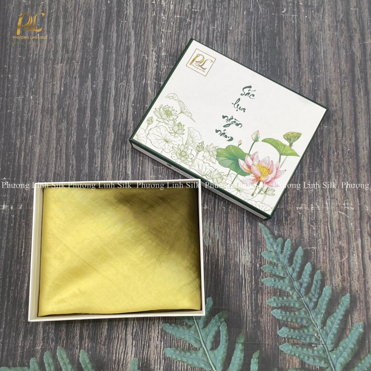 KHĂN LOANG BA MÀU NGHỆ THUẬT