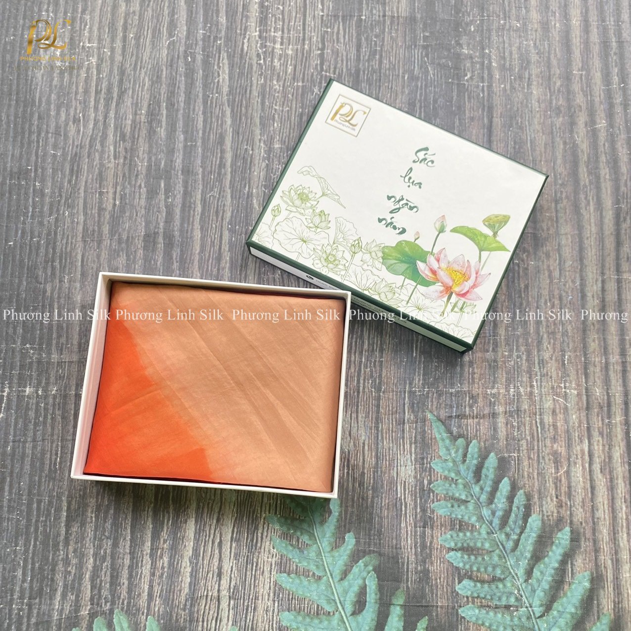 KHĂN LOANG BA MÀU NGHỆ THUẬT