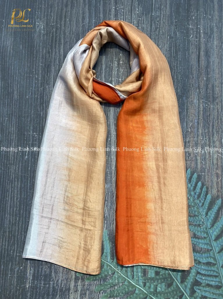 KHĂN LOANG BA MÀU NGHỆ THUẬT