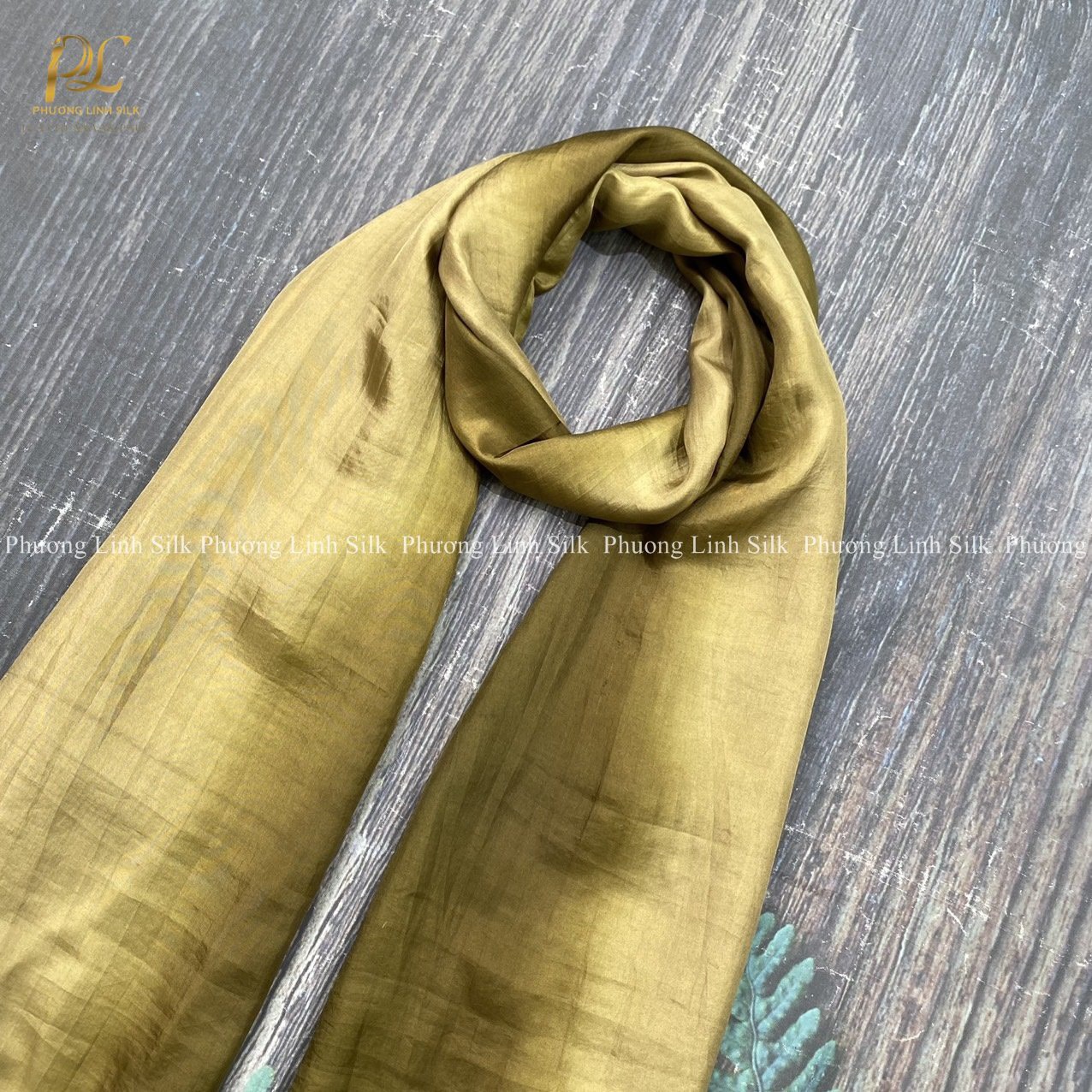 KHĂN LOANG BA MÀU NGHỆ THUẬT