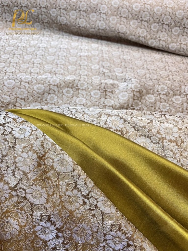 VẢI LỤA SATIN TƠ TẰM HOA CÚC MÀU NÂU TÂY