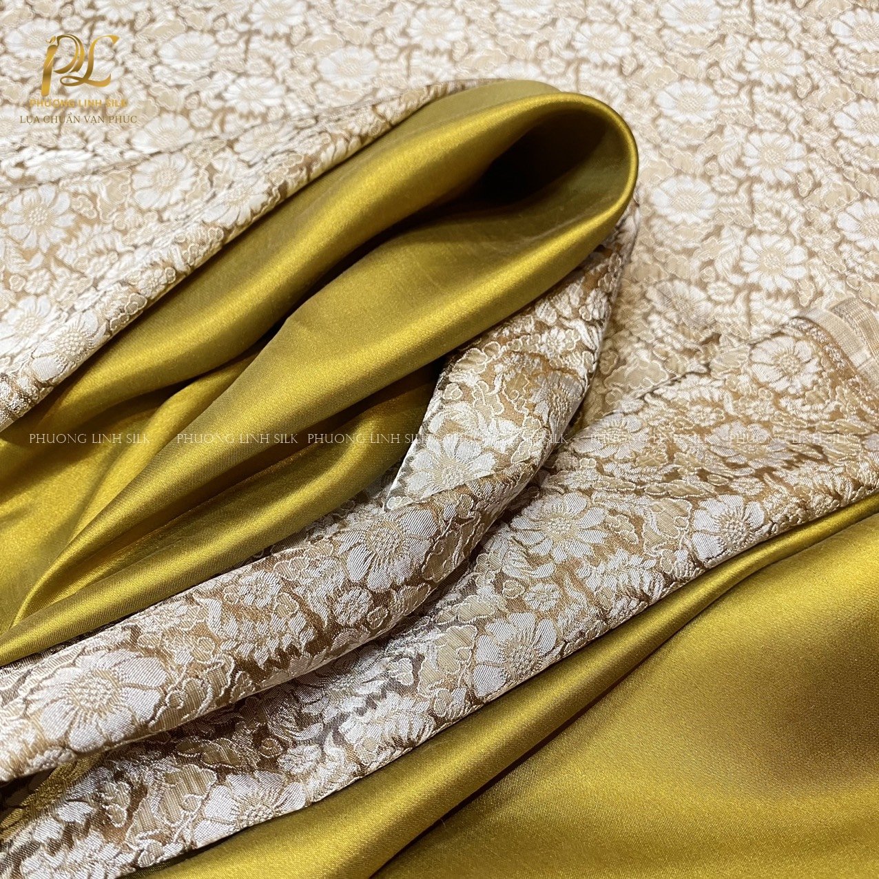 VẢI LỤA SATIN TƠ TẰM HOA CÚC MÀU NÂU TÂY