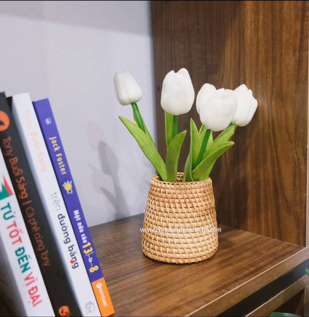 Cốc guột đáy tròn