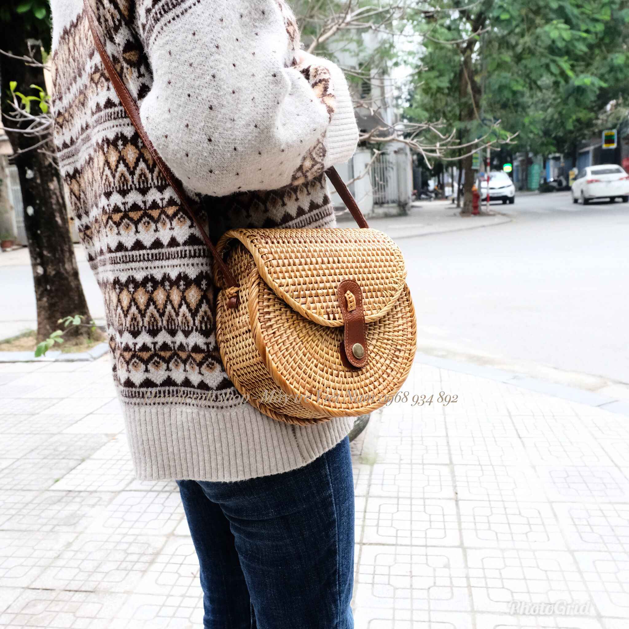 Túi mây Bán nguyệt