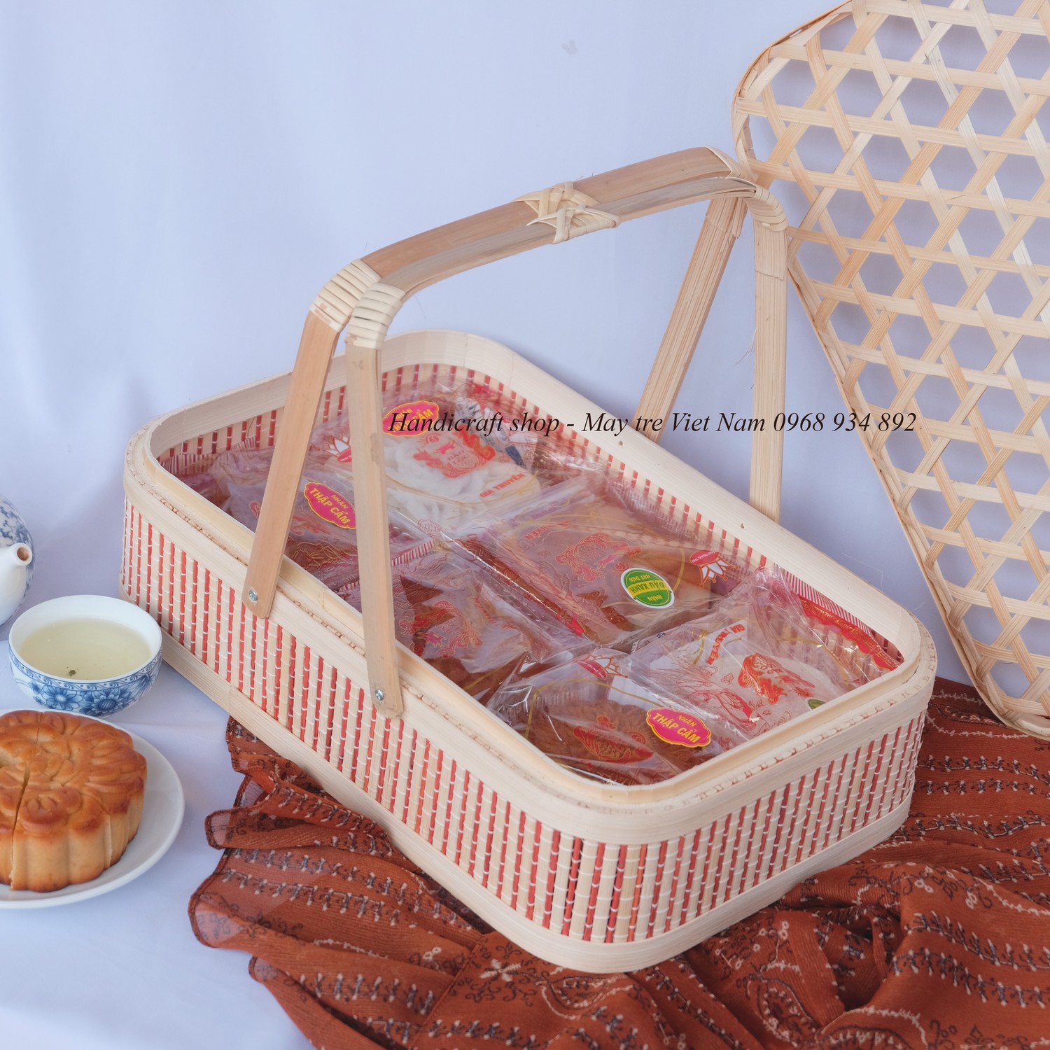 Giỏ tre nắp mắt cáo (Có quai)