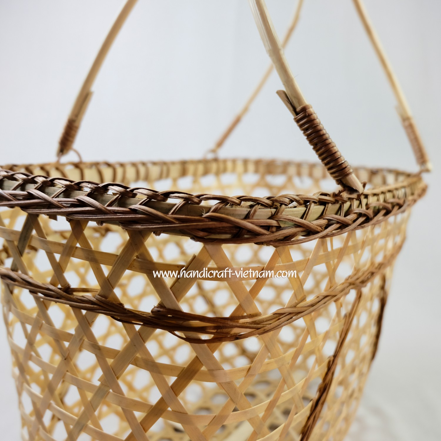 Túi xách tre quai mây