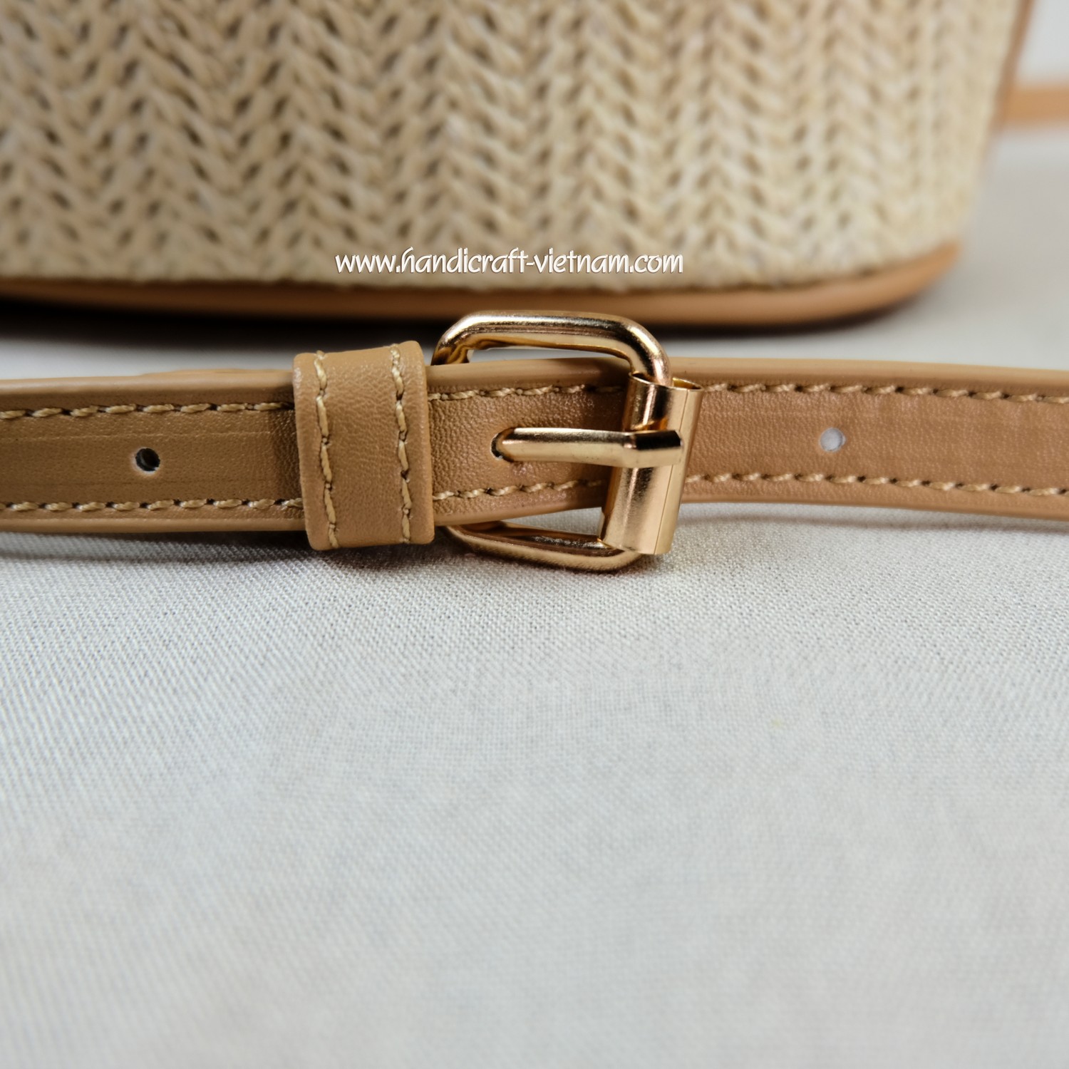 Túi xách cói quai da