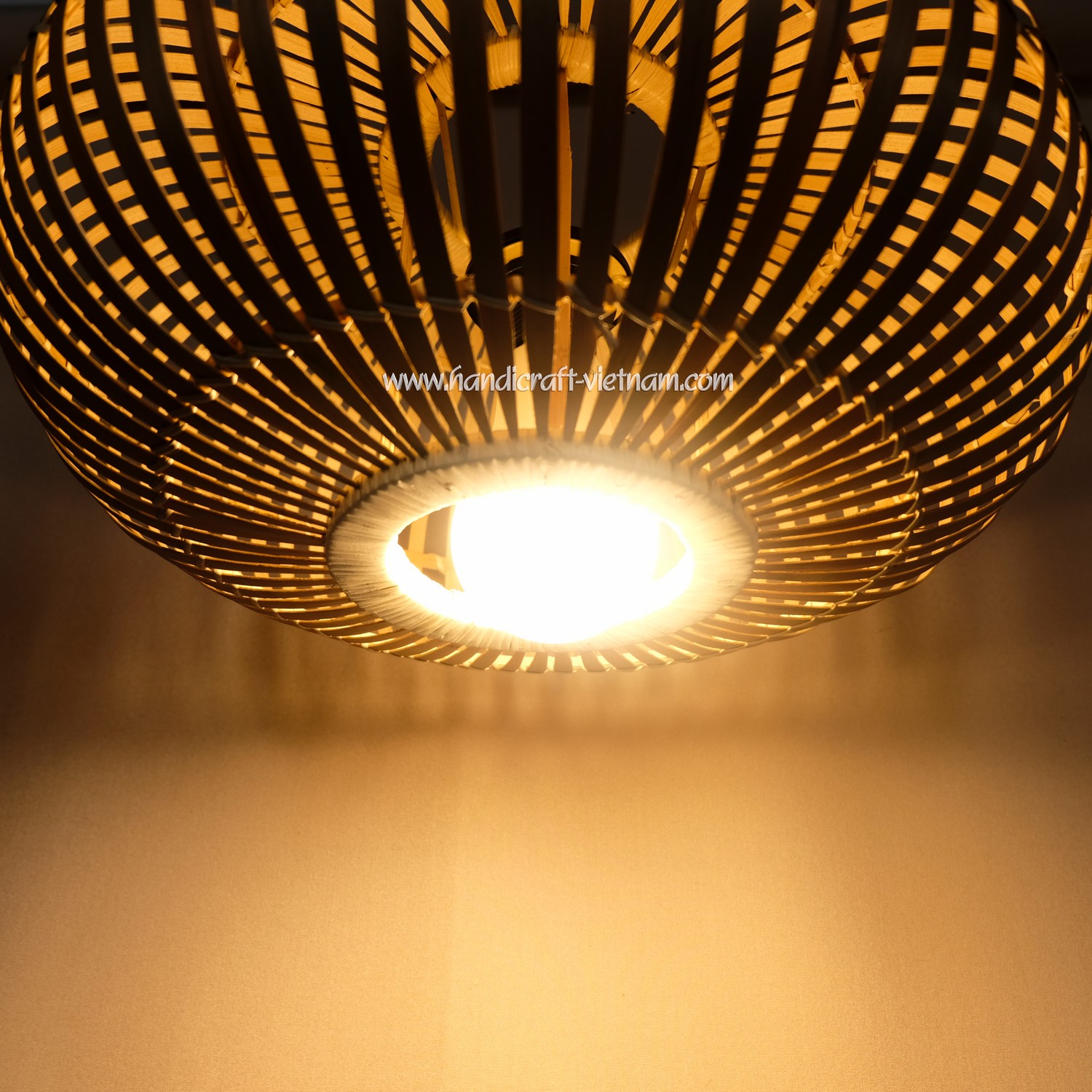 Chao đèn quả bí