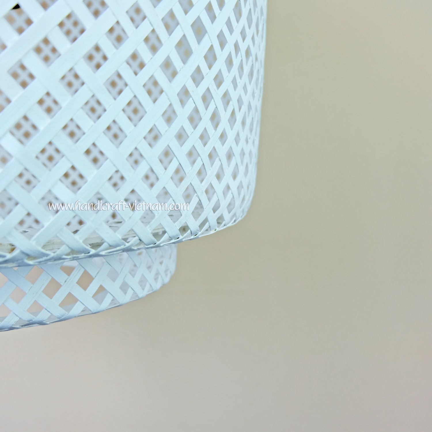 Chao đèn 3 tầng màu trắng