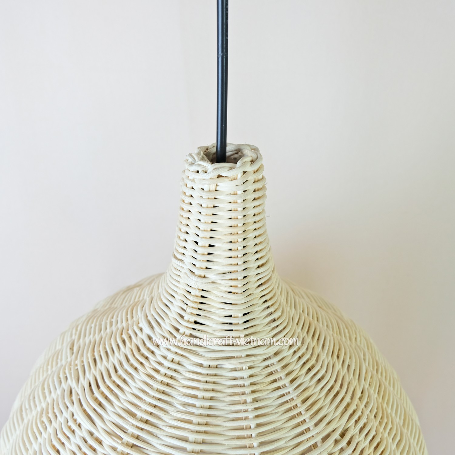 Chao đèn chuông mây