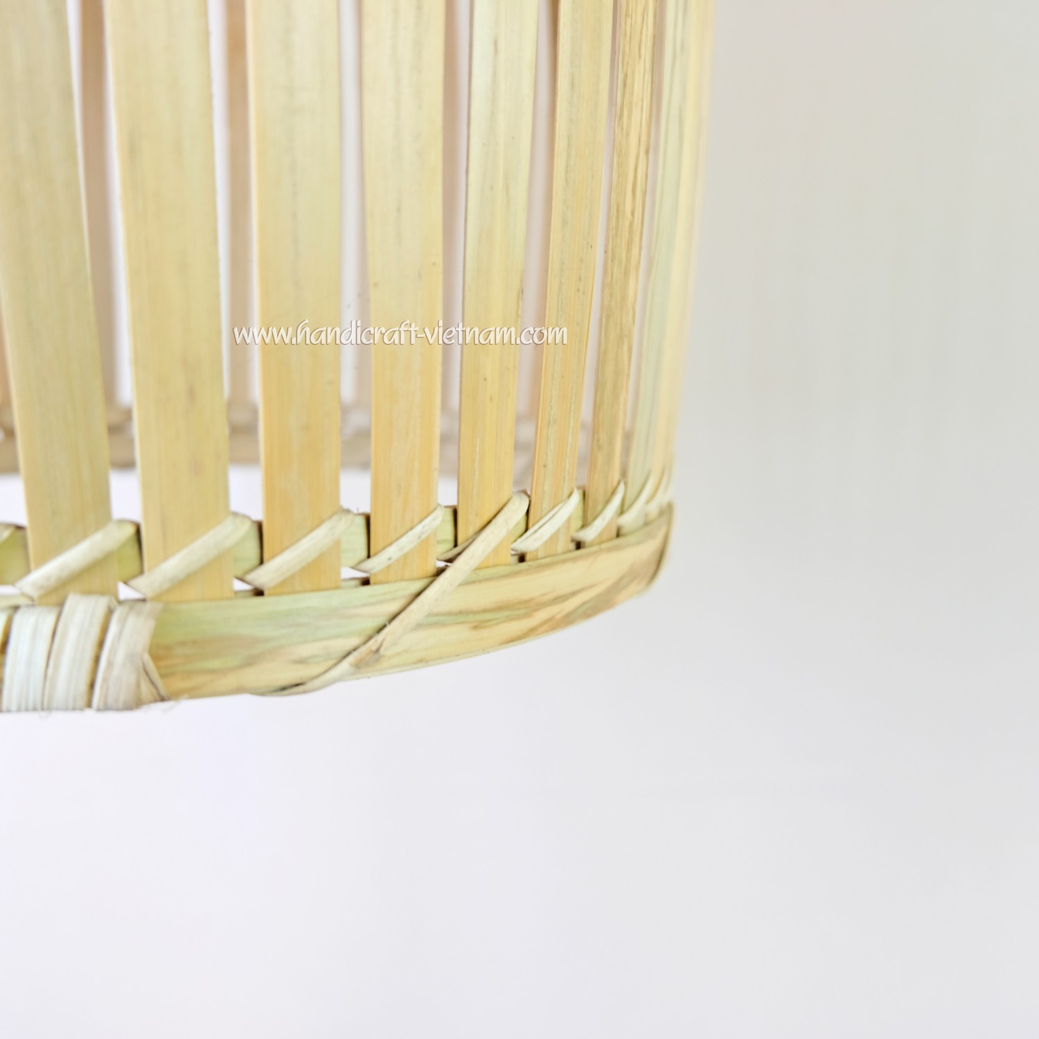 Chao đèn Trúc San