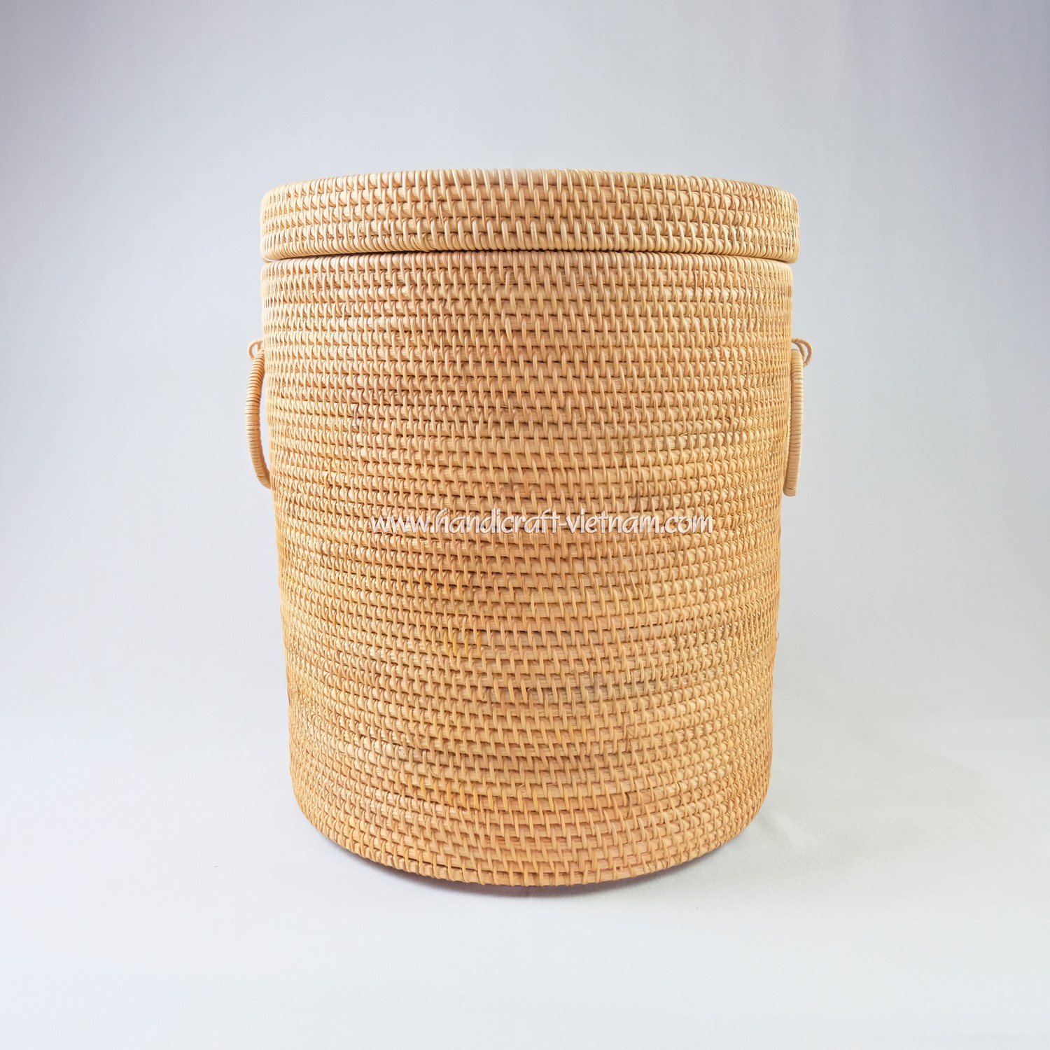 Giỏ guột có nắp (kèm quai xách)