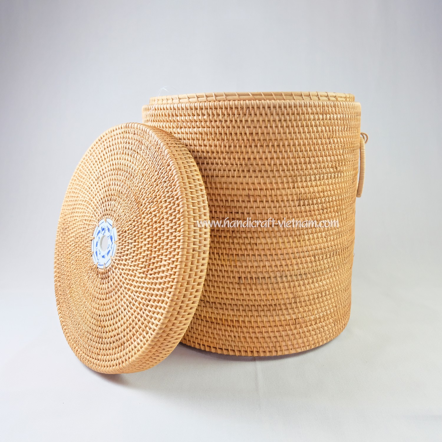 Giỏ guột có nắp (kèm quai xách)