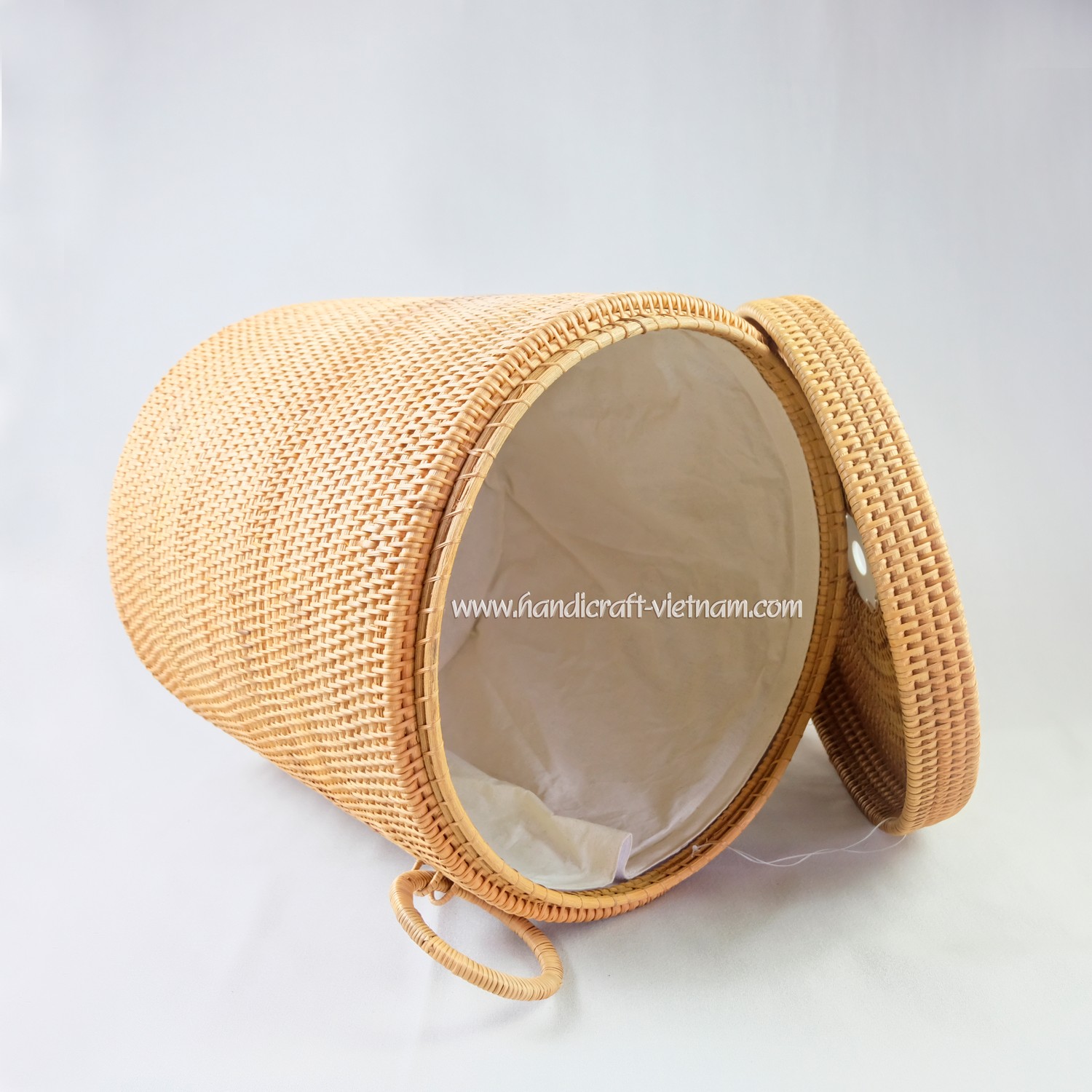 Giỏ guột có nắp (kèm quai xách)