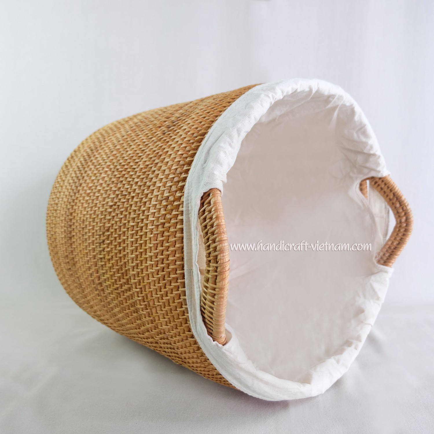 Giỏ guột tai mèo