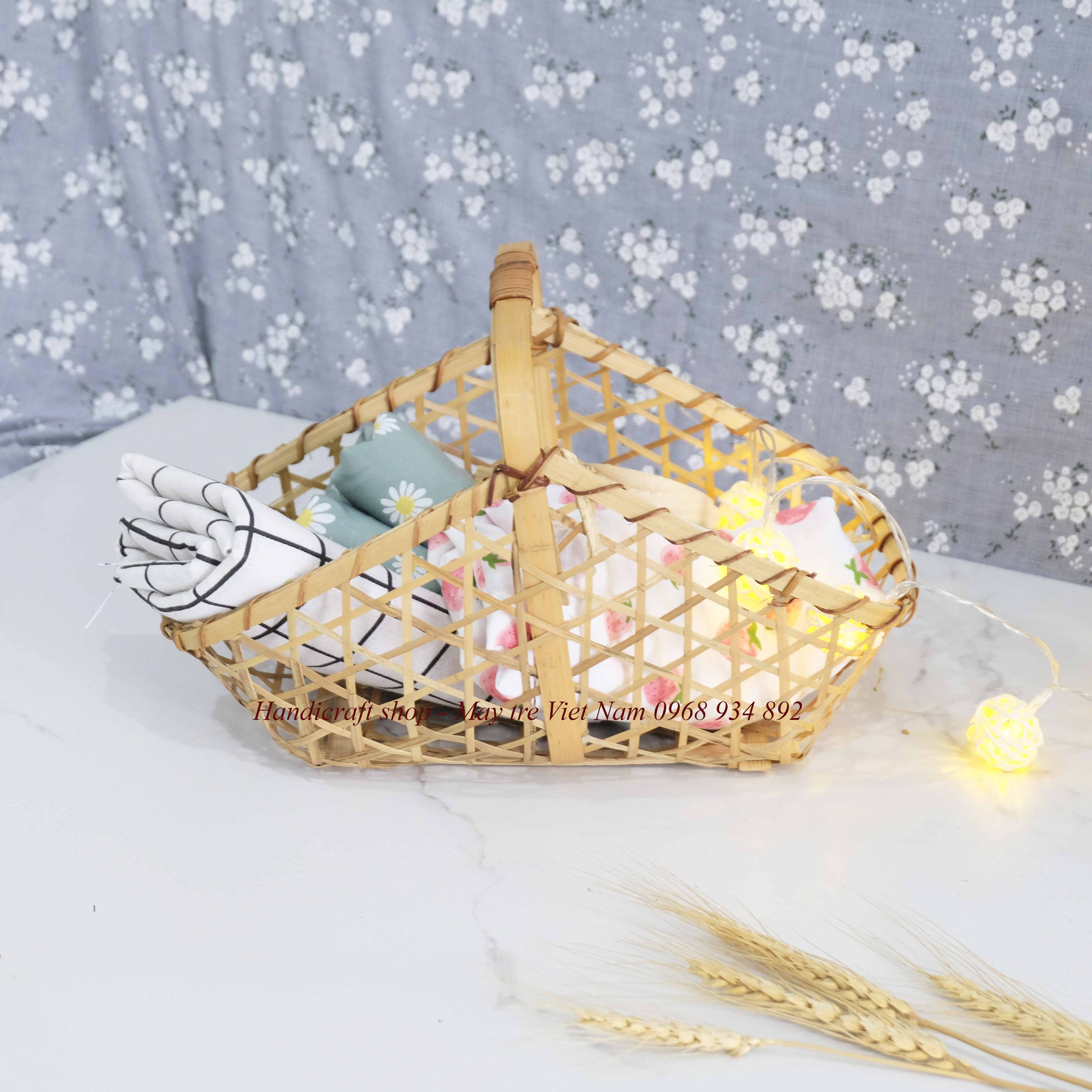 Giỏ tre quai ngang