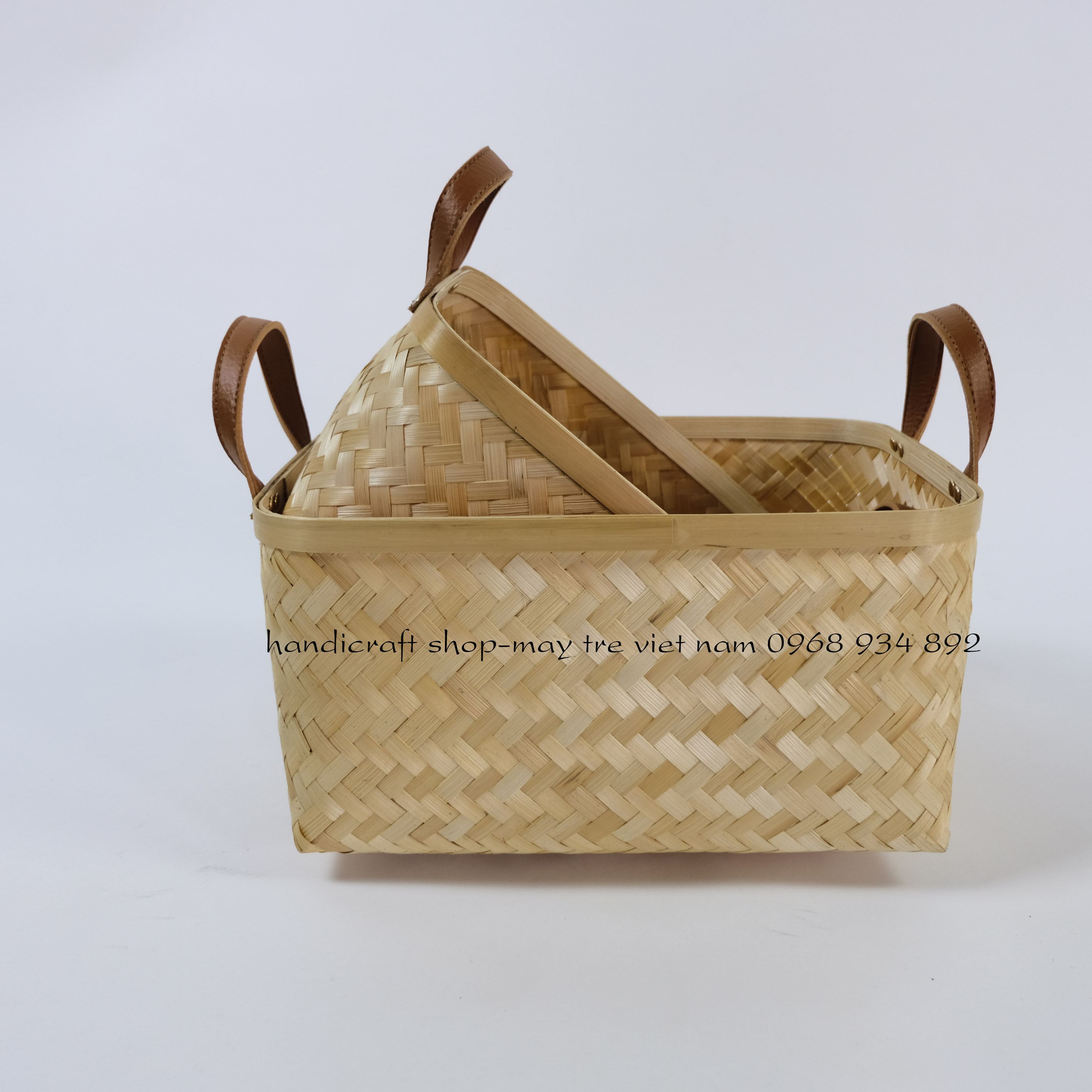Giỏ tre quai da