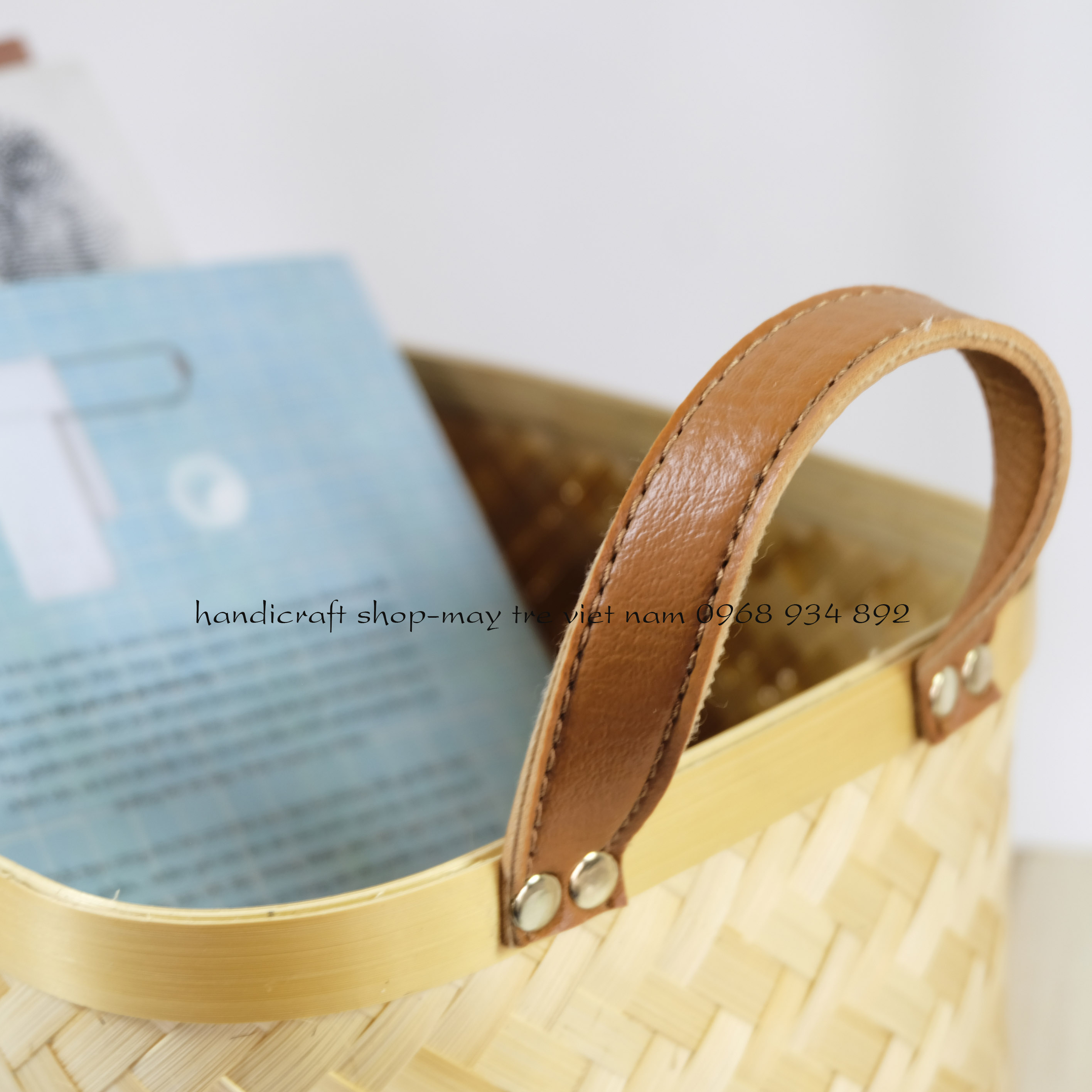 Giỏ tre quai da