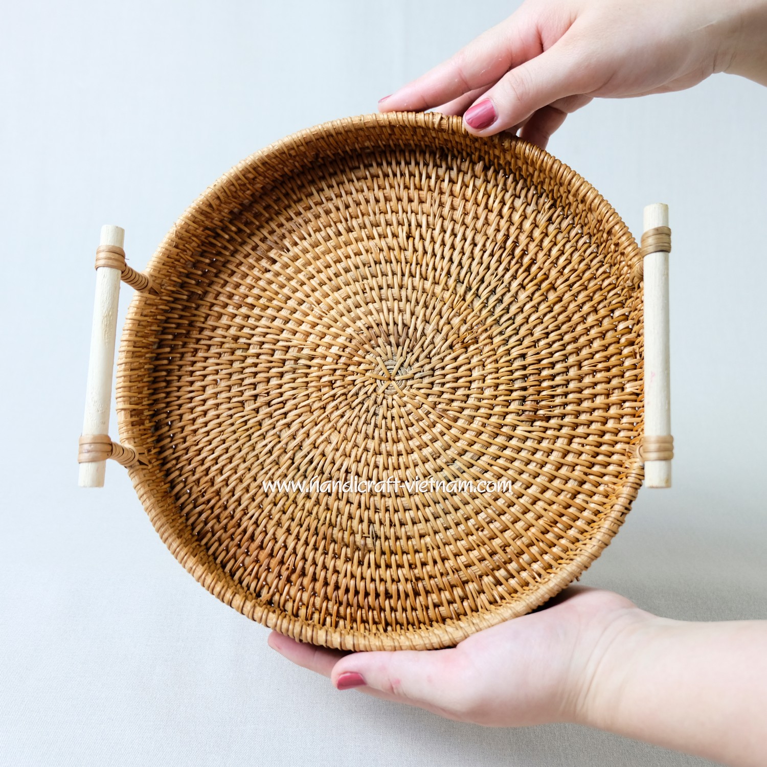 Khay guột mây tròn có tay nắm