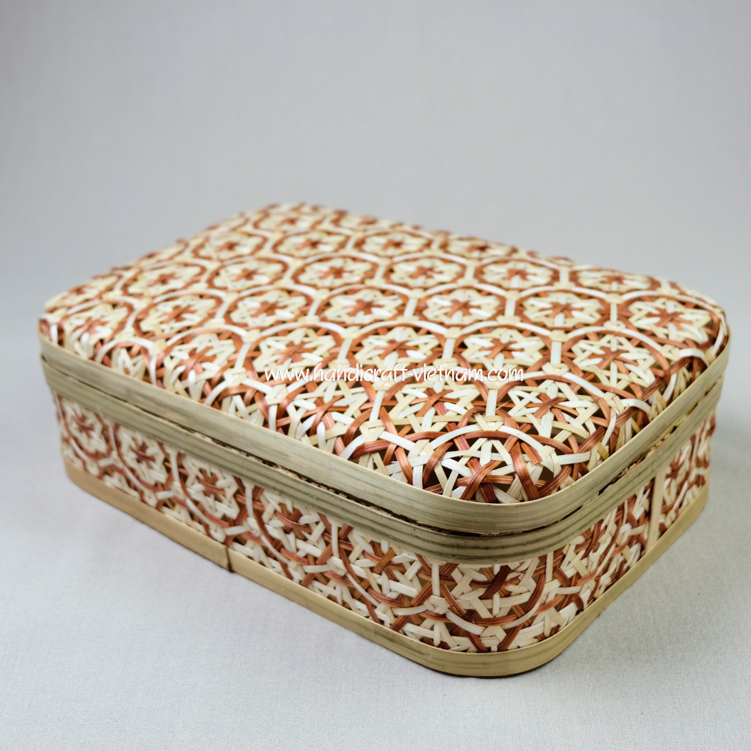 Hộp tre hoa thị chữ nhật