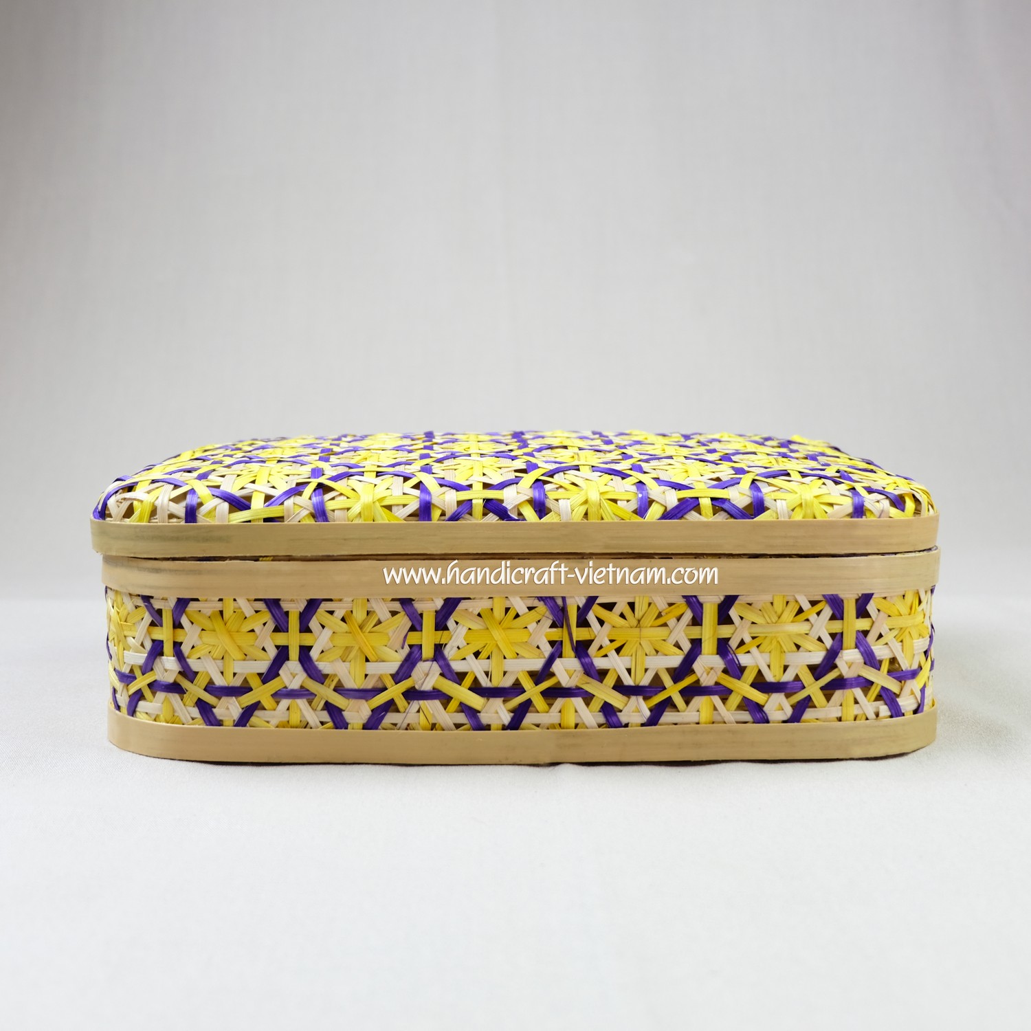 Hộp tre hoa thị chữ nhật