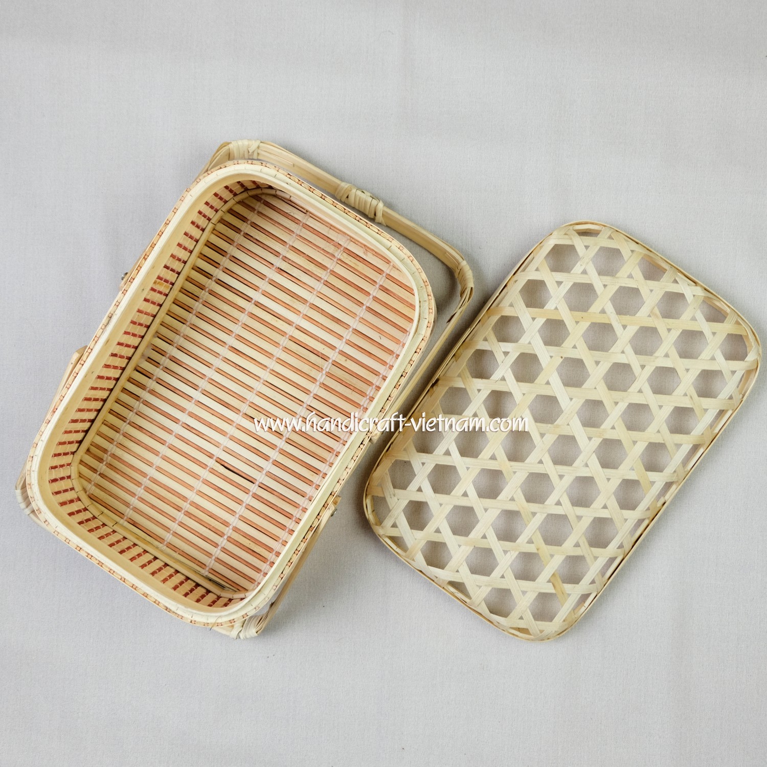 Giỏ tre nắp mắt cáo (Có quai)