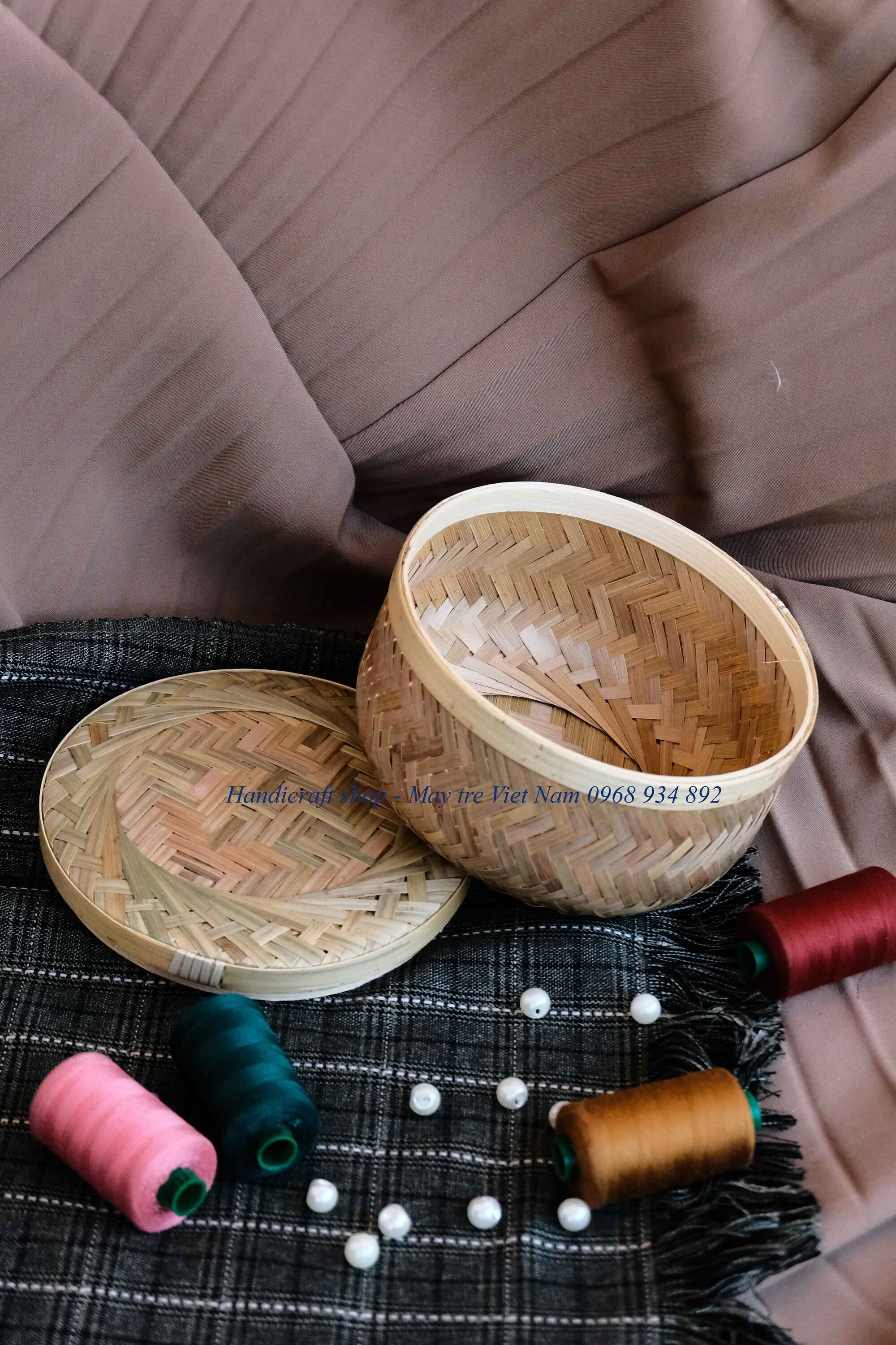 Hộp tre tròn nan cật (Có nắp)