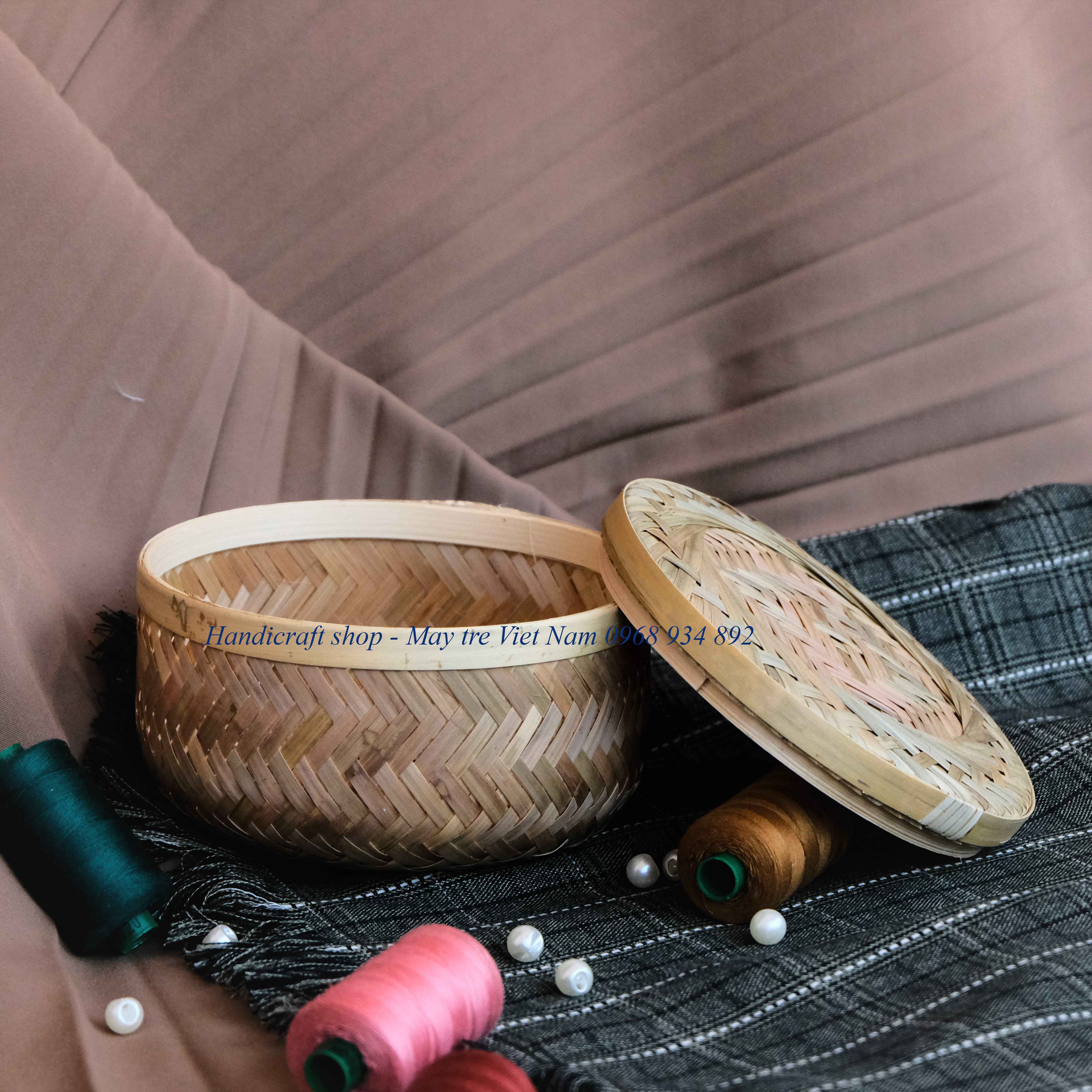 Hộp tre tròn nan cật (Có nắp)