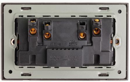 Ổ điện đôi 3 chấu LG-B20-0066 có 2 cổng USB sạc màu đen