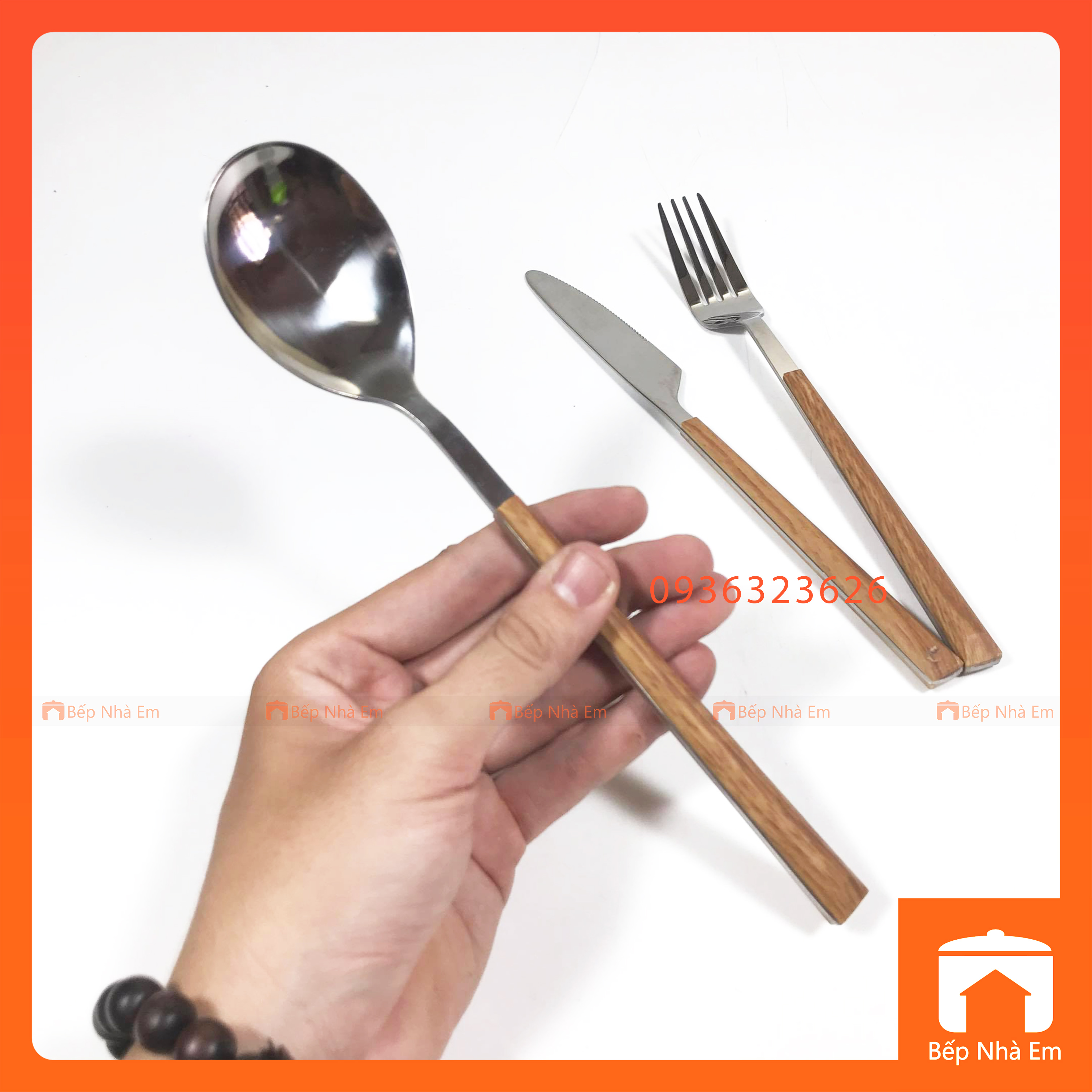 Bộ Dao Muỗng Nĩa Cán Gỗ Tiện Dụng - Hàng Cao Cấp