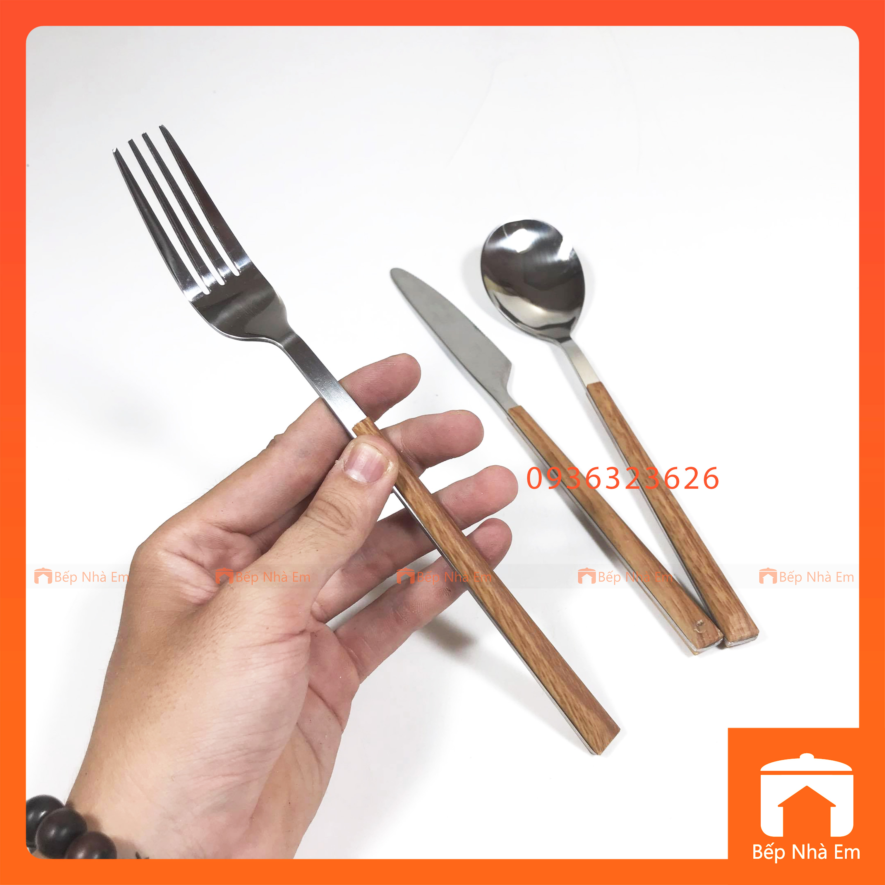 Bộ Dao Muỗng Nĩa Cán Gỗ Tiện Dụng - Hàng Cao Cấp