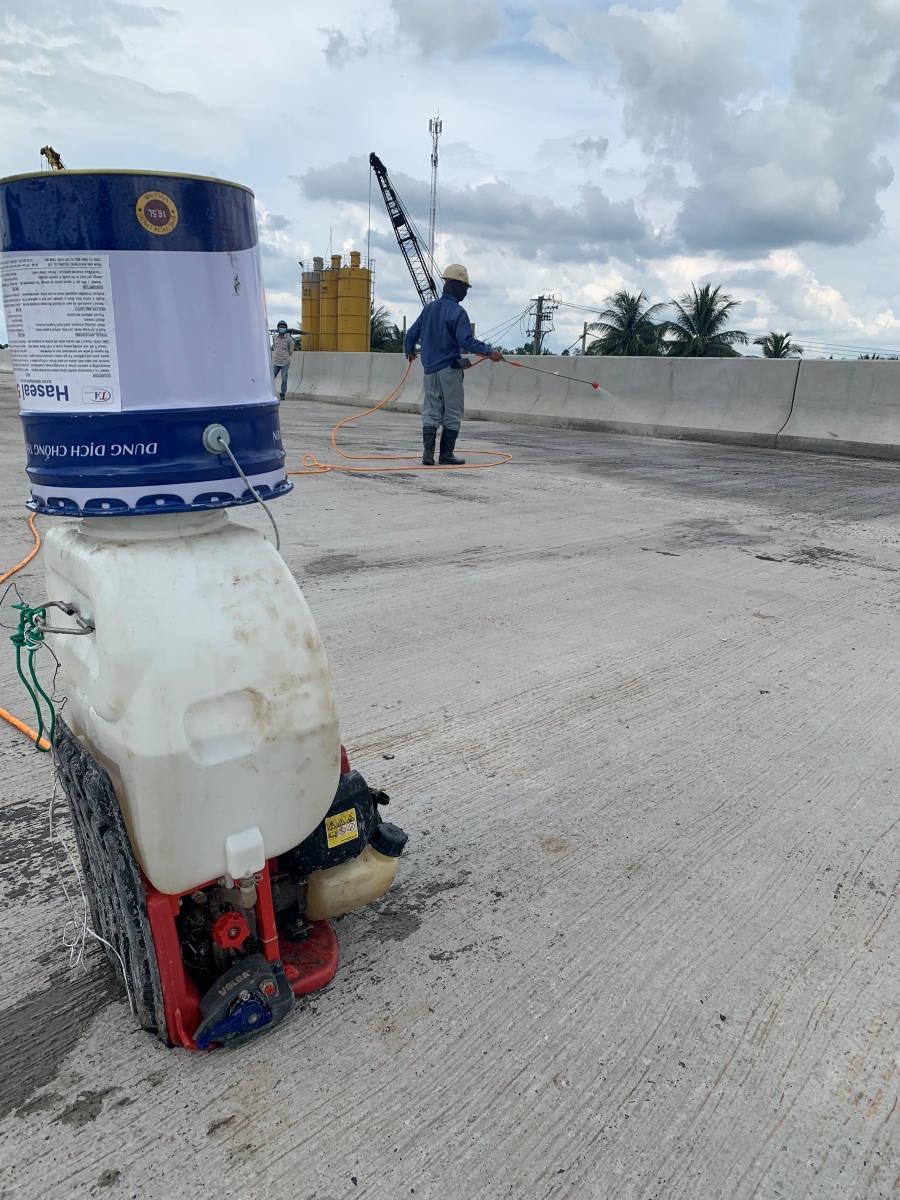 Thi công chống thấm mặt cầu Bảy Tiên bằng dung dịch Haseal 5