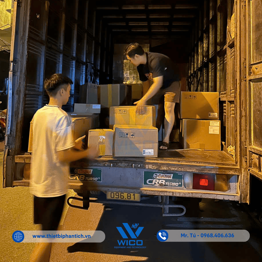 Đêm Khuya Đón Container Thiết Bị Dlab – Wico Sẵn Sàng Giao Ngay Trong Ngày