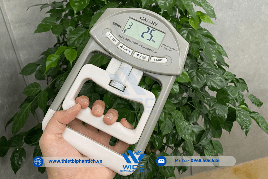 Nhân viên Wico kiểm tra sản phẩm trước khi giao tới tay khách hàng