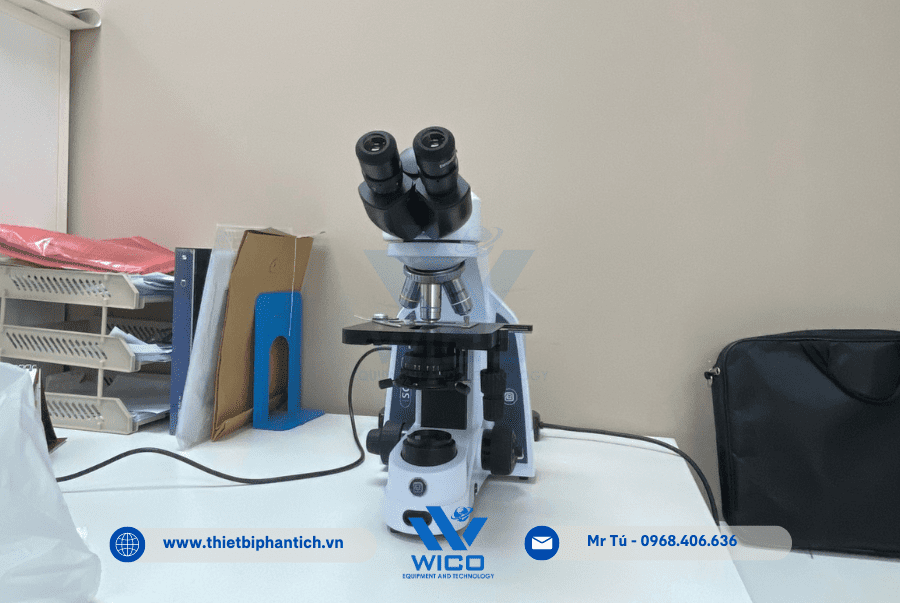 Bàn giao Kính Hiển Vi 3 Mắt Euromex IS.1153-EPL tới trường đại học ở Hà Nội