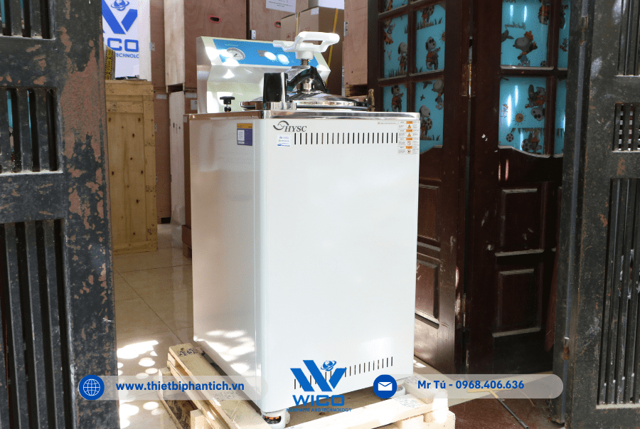 Nồi hấp tiệt trùng HYSC AC-60 được thiết kế bằng thép sơn tĩnh điện