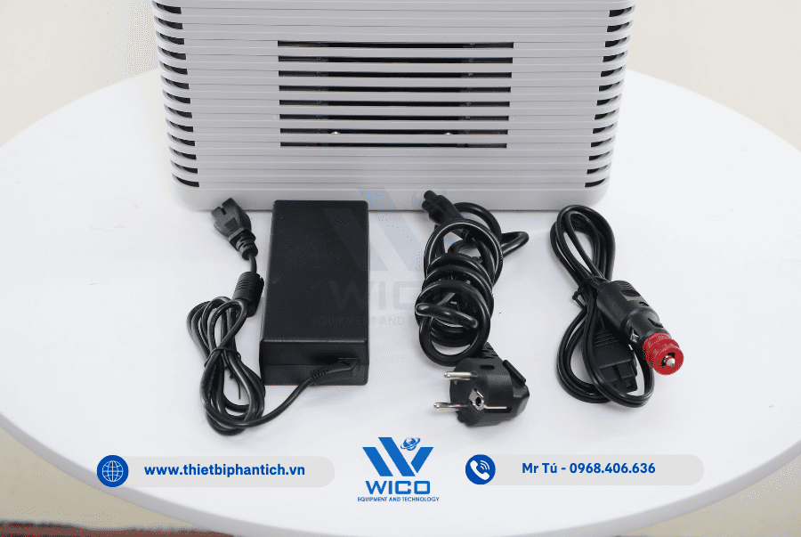 Nguồn điện 220V và 12V - Nguồn tẩu trên ô tô