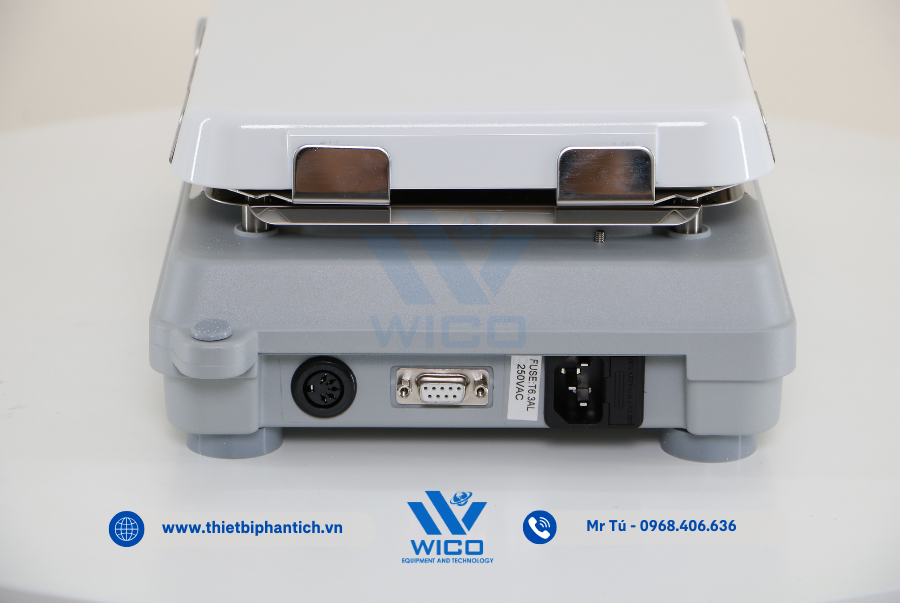 Có khả năng kết nối với máy tính thông qua cổng RS-232