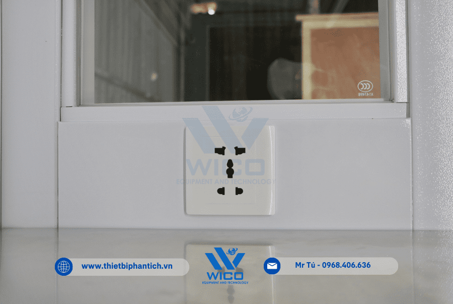 Ổ cắm trong Buồng tủ cấy SW-CJ-2D