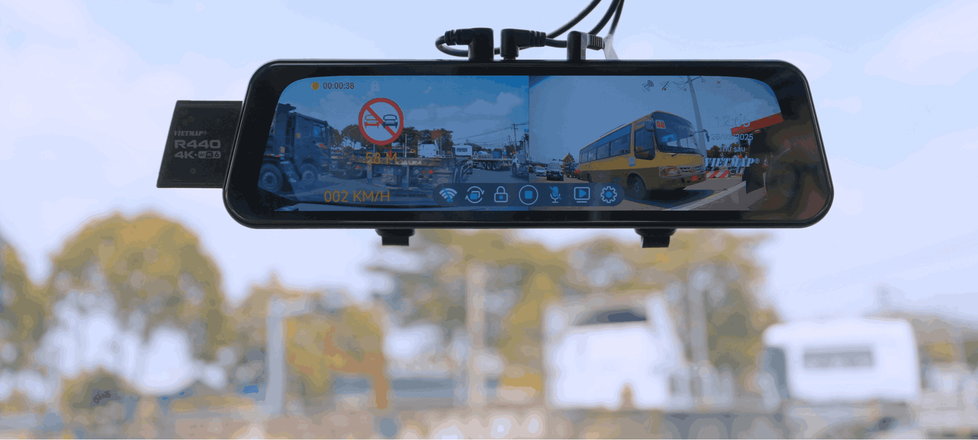 Camera hành trình Vietmap R440 Tích hợp cảnh báo giao thông  