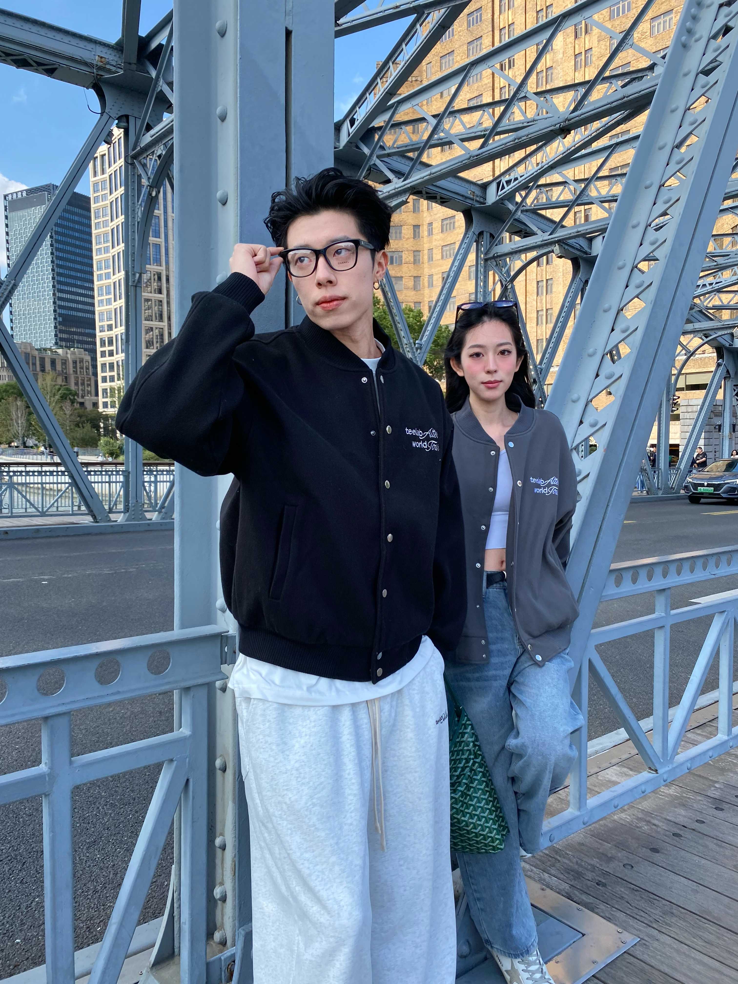 Áo khoác Local Brand Unisex Teelab Classic Varsity AK117