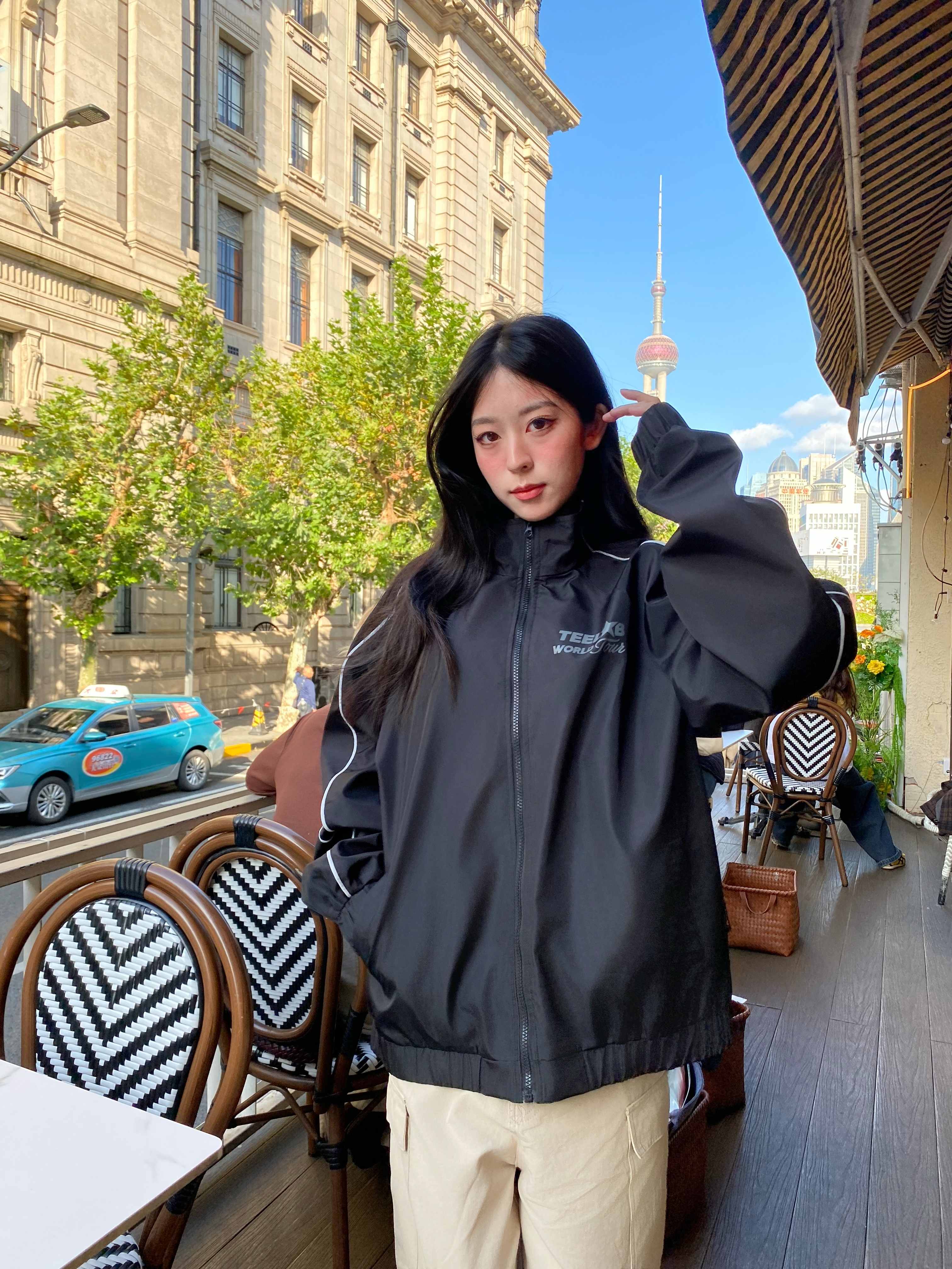 Áo Khoác Dù Local Brand Unisex Teelab V-line AK140